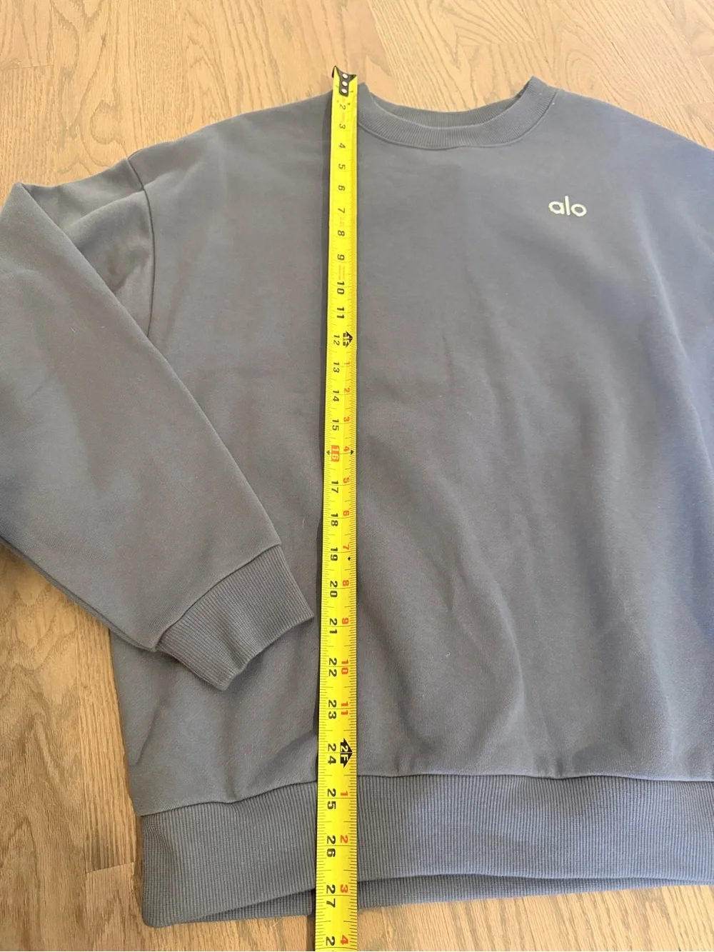 ALO Yoga Accolade Crewneck Sweatshirt in Bluestone